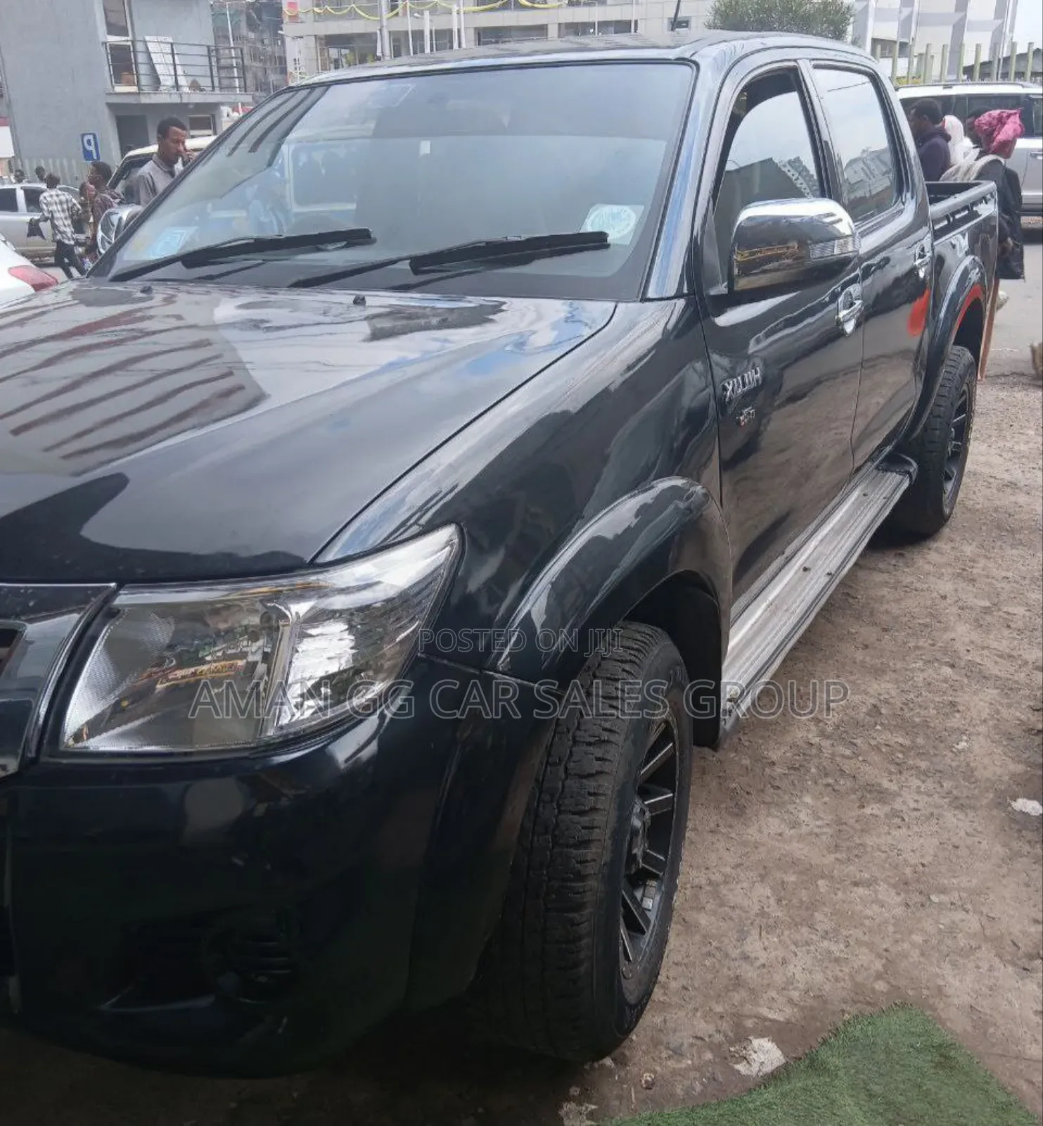 Toyota Hilux 2013 Black