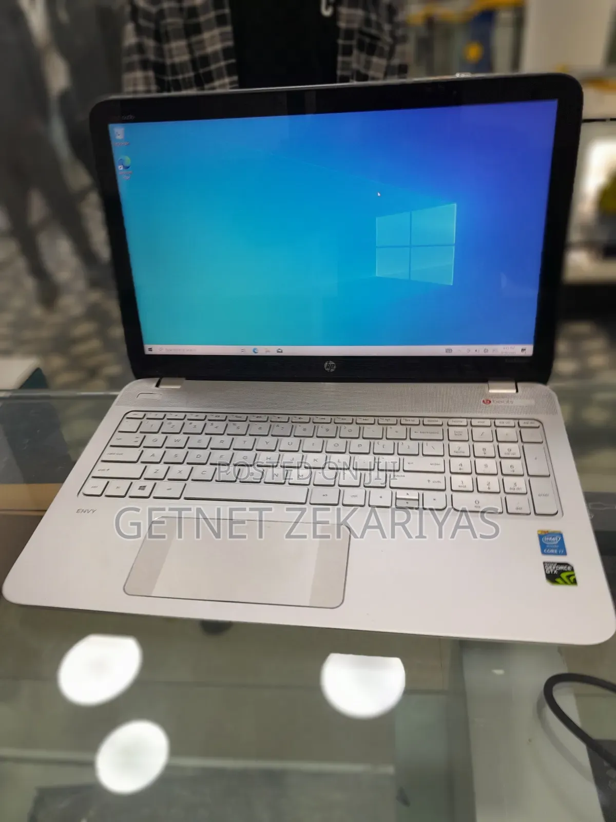 New Laptop HP Envy 15 8GB Intel Core I5 SSD 256GB