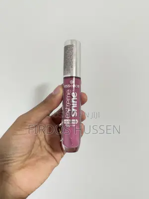 Photo - Essence Lip Gloss