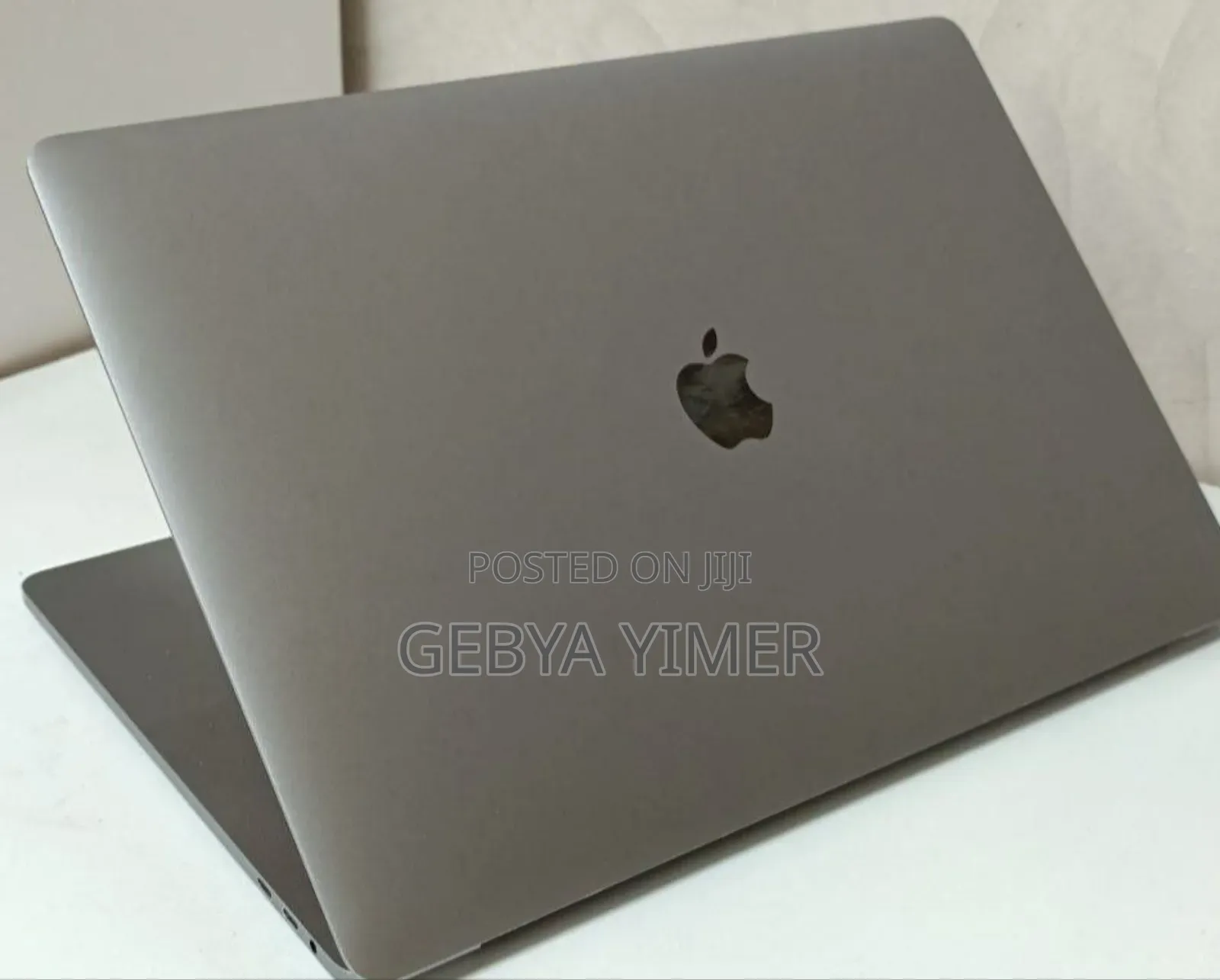 New Laptop Apple MacBook Pro 2017 16GB Intel Core I7 SSD 512GB