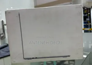 New Laptop Apple MacBook Air 2025 M4 13-Inch 16GB Apple M4 SSD 256GB