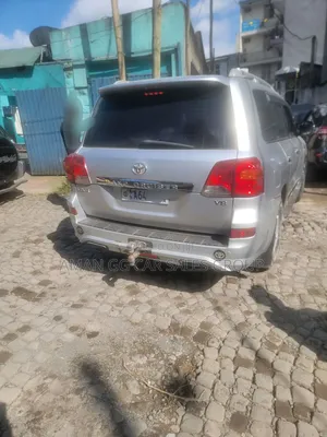 Toyota Land Cruiser 2012 Silver