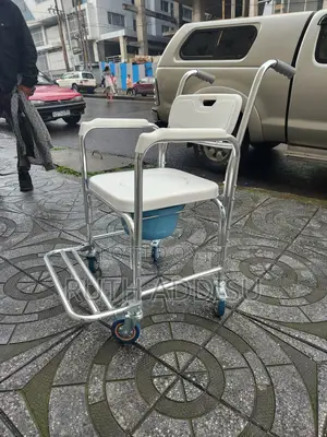 Commode Wheelchair奢侈toilet Wheelchair真錠wheelchair俠女commode Wheelchair