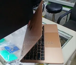New Laptop Apple MacBook Air 2020 M1 8GB Apple M1 SSD 256GB