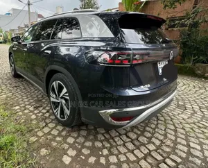 Volkswagen ID.6 2022 Blue