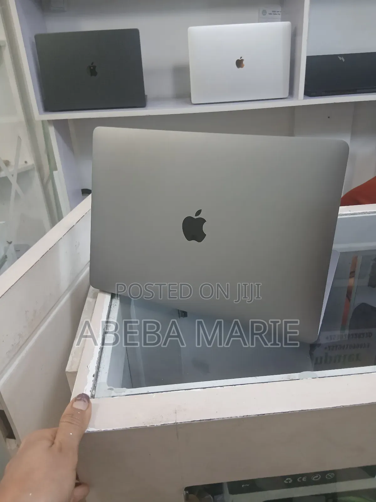 New Laptop Apple MacBook Pro 2017 16GB Intel Core I7 SSD 1T