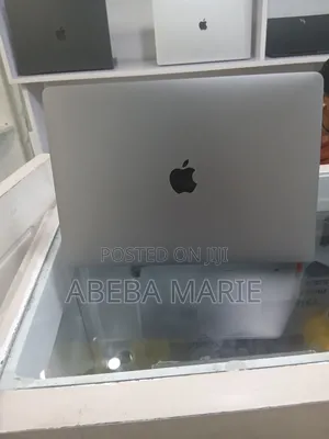 New Laptop Apple MacBook Pro 2017 16GB Intel Core I7 SSD 1T