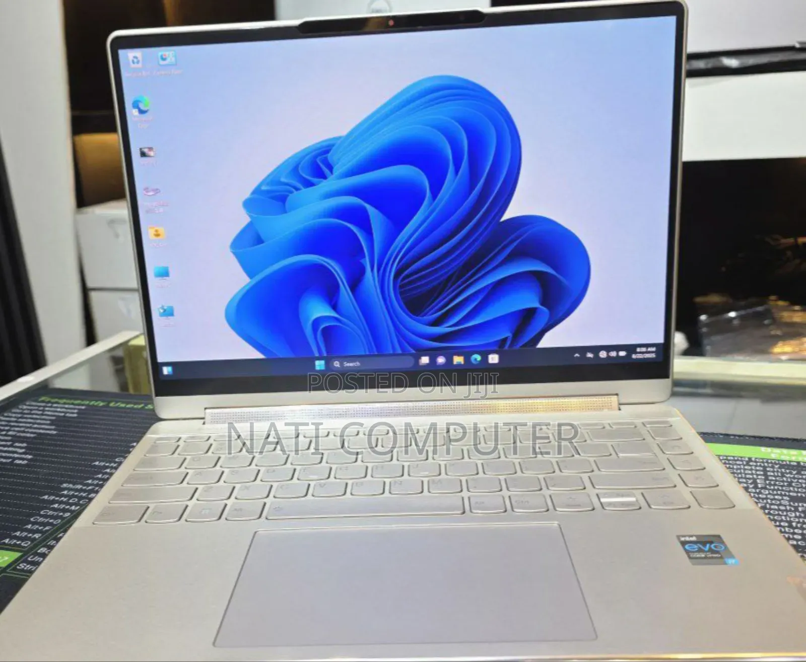 New Laptop Lenovo Yoga Book 9i 16GB Intel Core I7 SSD 4T