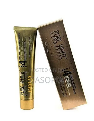 Photo - Pure White Cosmetics Corrector