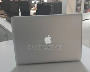 New Laptop Apple MacBook 4GB Intel Core i7 SSD 512GB