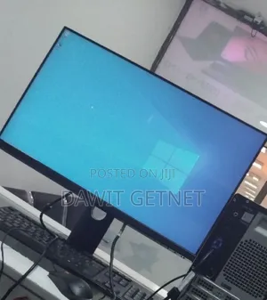 Photo - New Laptop Dell XPS 15 8GB Intel Core i5 SSD 1T