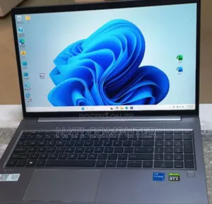 New Laptop HP ZBook Firefly 16inch G9 16GB Intel Core I9 SSD 512GB