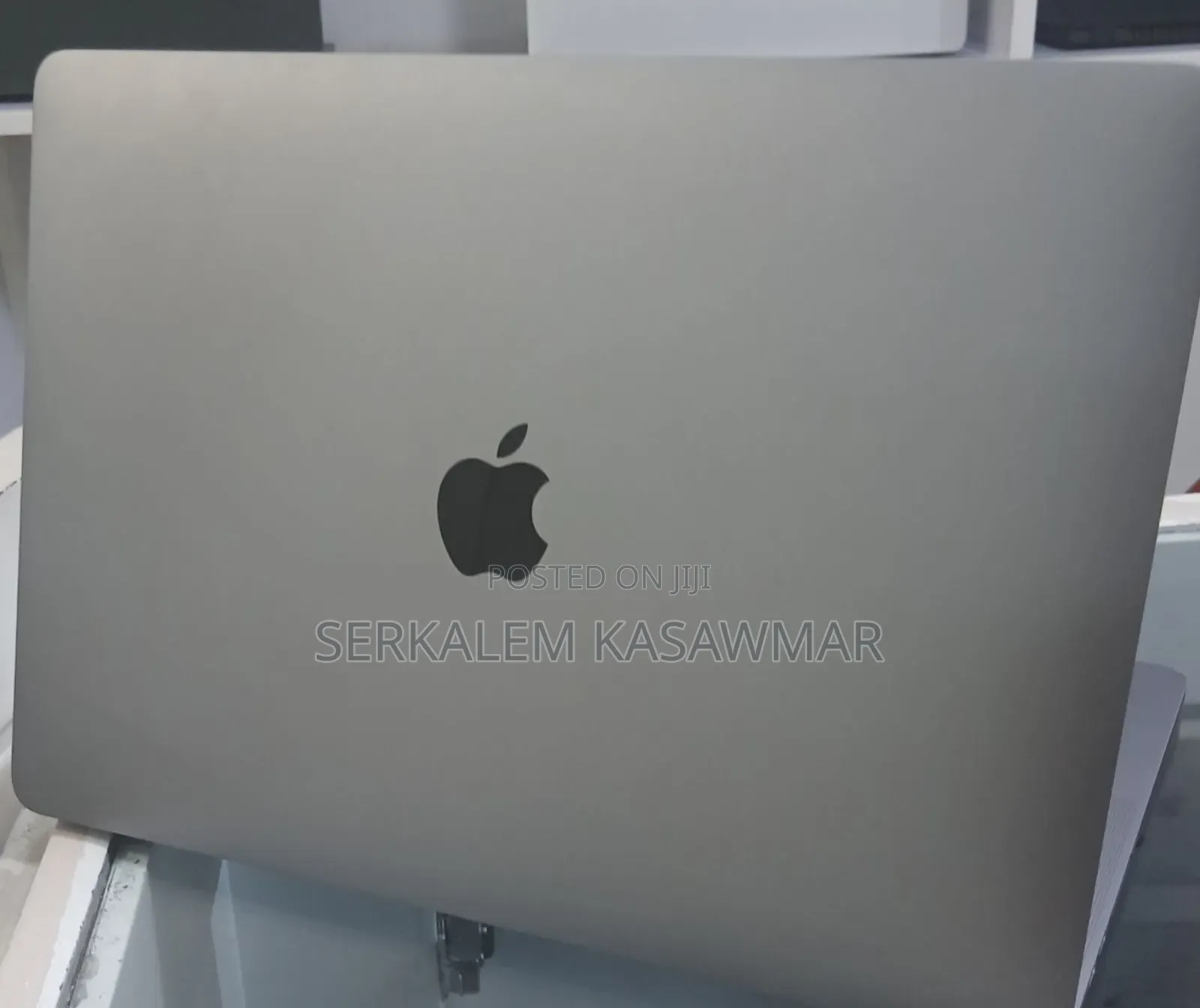 New Laptop Apple MacBook Pro 2017 16GB Intel Core I7 SSD 1T