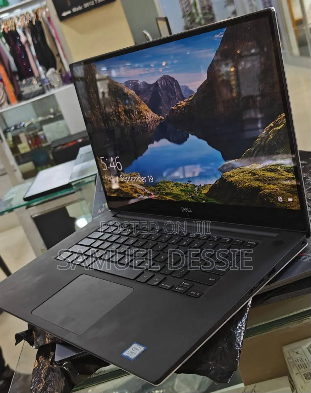 New Laptop Dell Precision 5540 16GB Intel Core I7 SSD 512GB