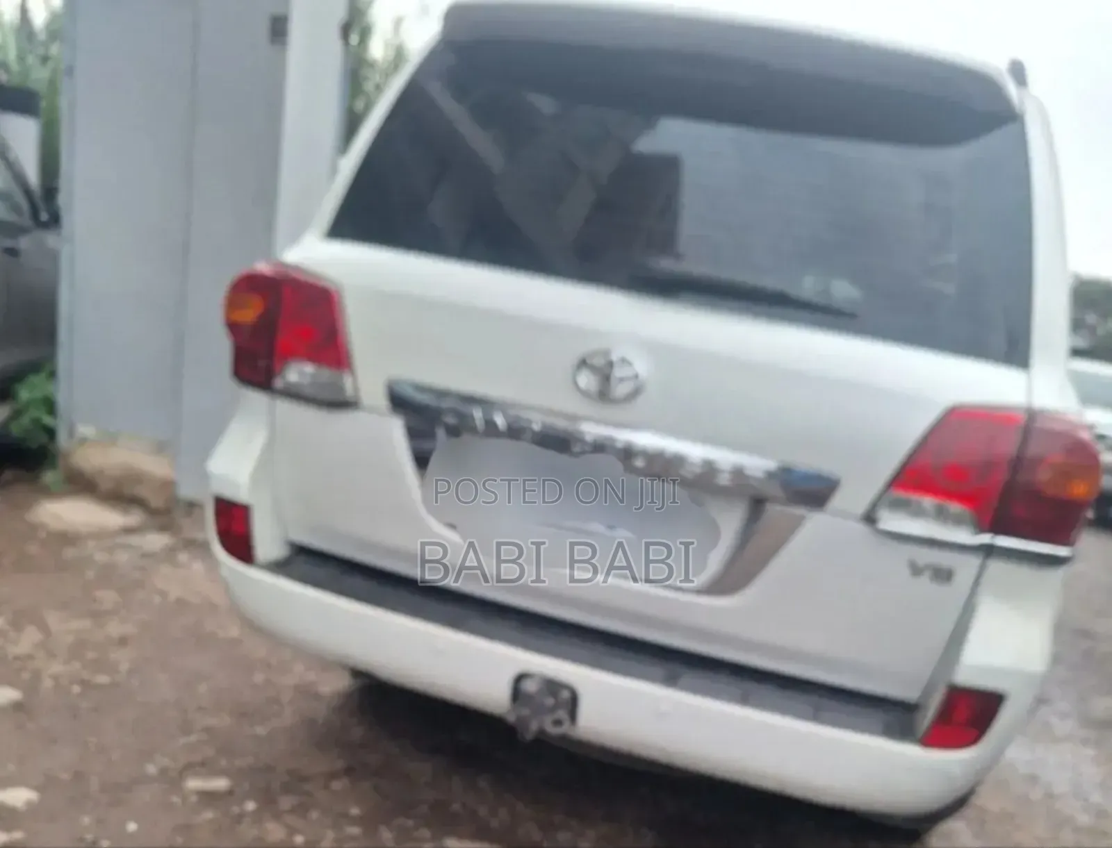 Toyota Land Cruiser 2012 White