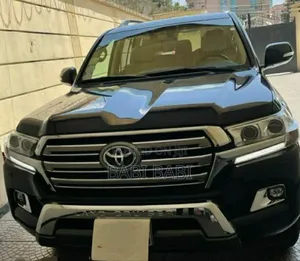 Photo - Toyota Land Cruiser 2018 Black
