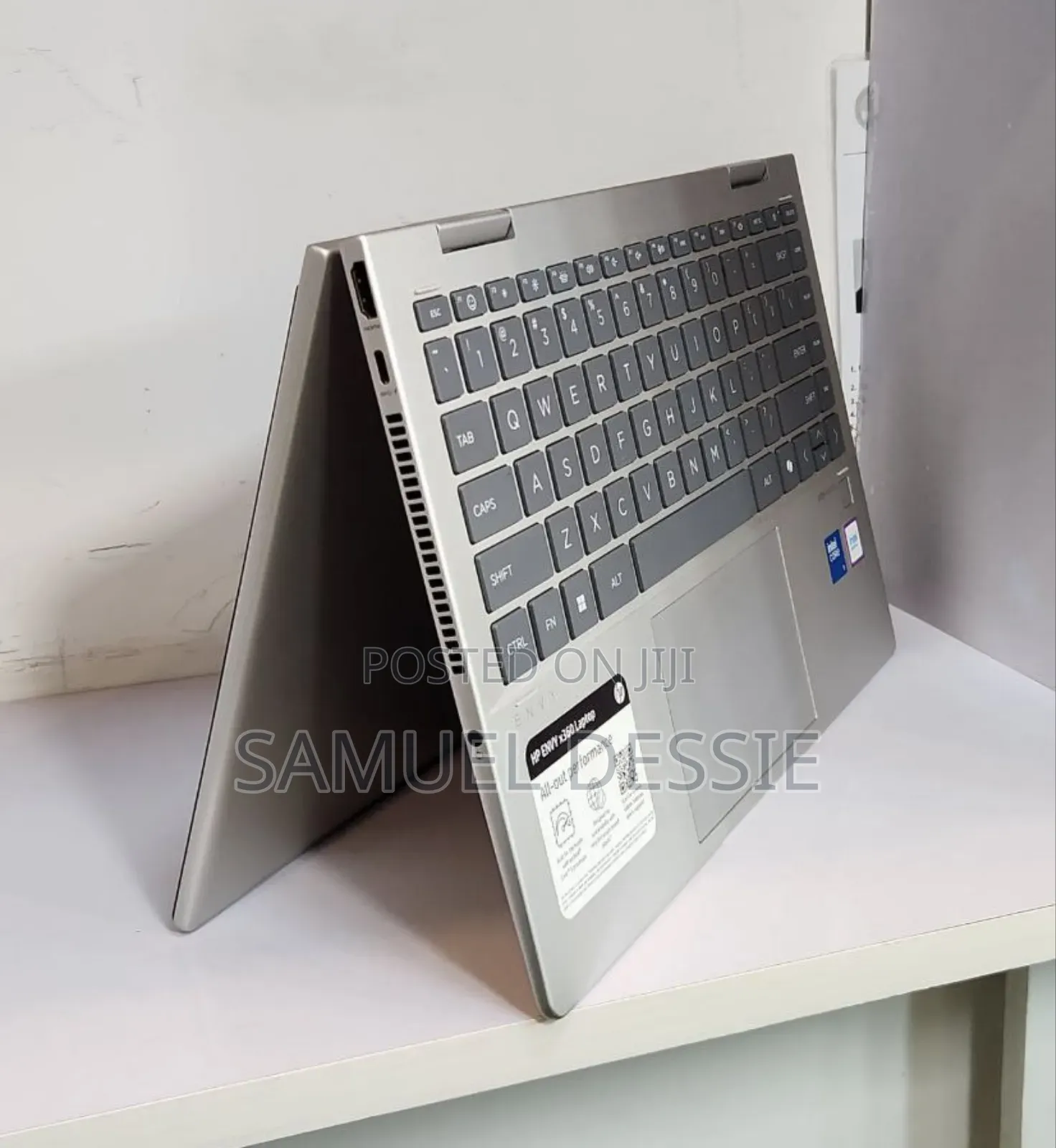 New Laptop HP Envy X360 8GB Intel Core Ultra 5 SSD 512GB