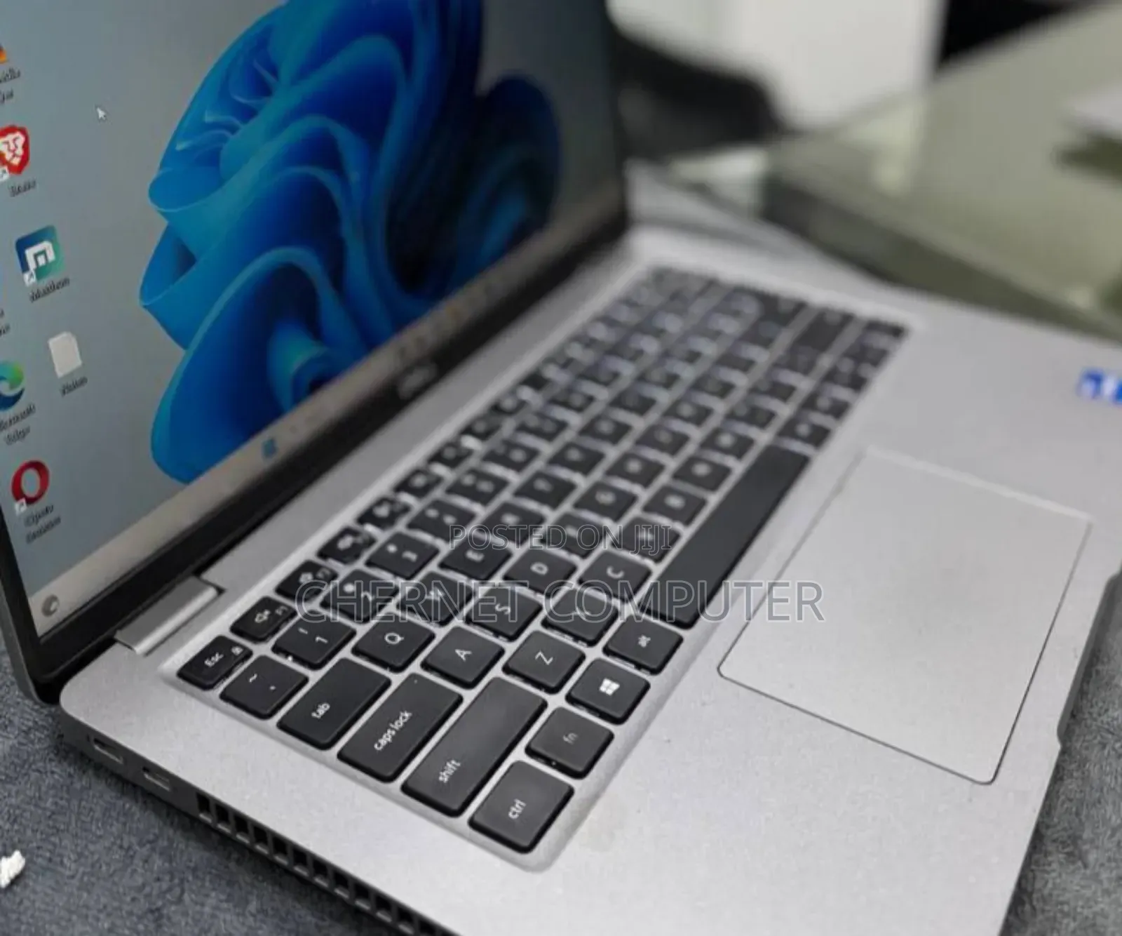 New Laptop Dell 16GB Intel Core I5 SSD 256GB