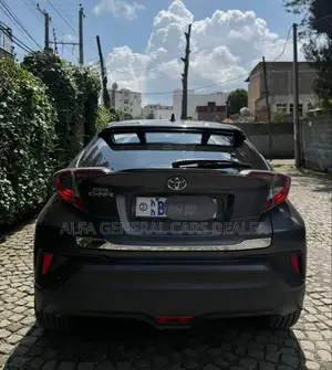 Toyota C-HR 2017 Silver