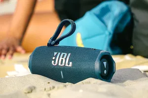 Photo - JBL Flip 7 Speaker