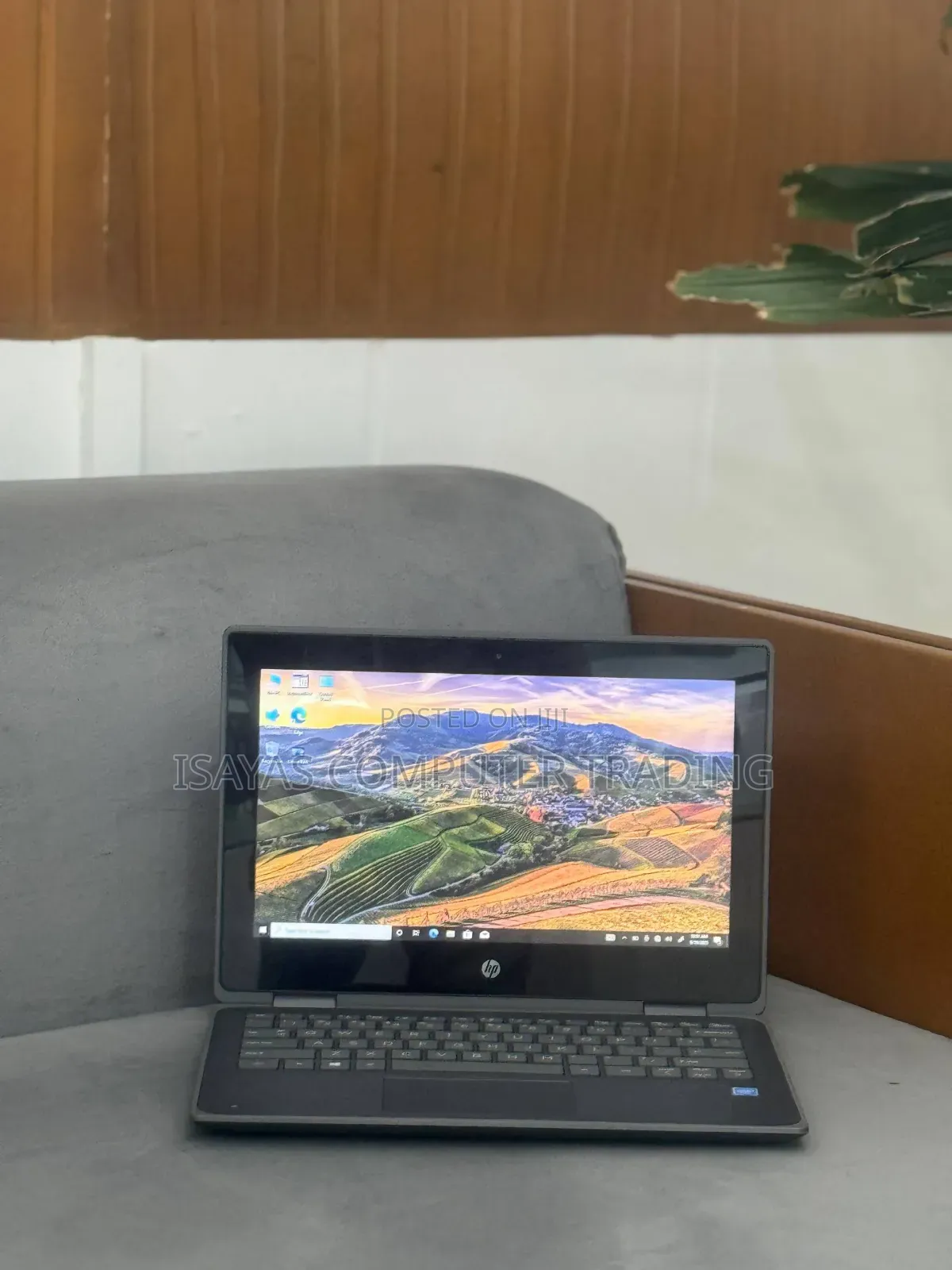 New Laptop HP ProBook X360 440 4GB Intel SSD 128GB