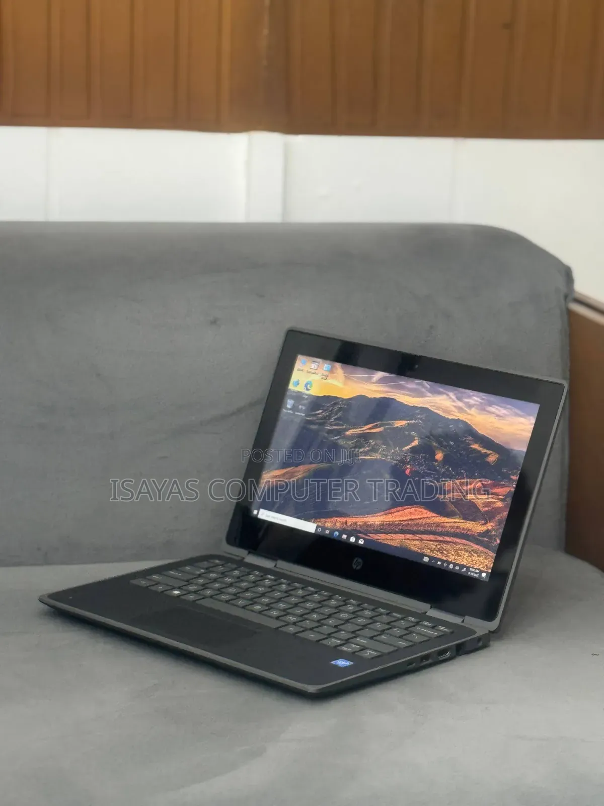 New Laptop HP ProBook X360 440 4GB Intel SSD 128GB