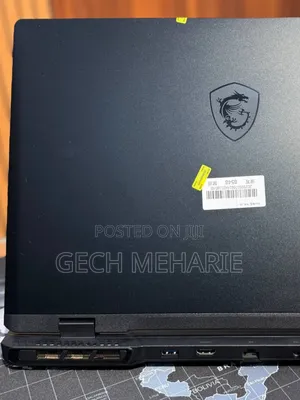 New Laptop MSI Crosshair 15 B12U 16GB Intel Core i7 SSD 1T