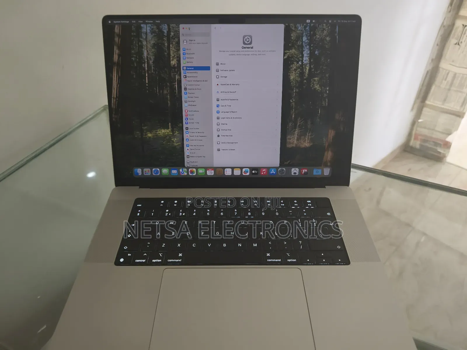 New Laptop Apple MacBook Pro 2021 M1 16GB Apple M1 Pro SSD 1T