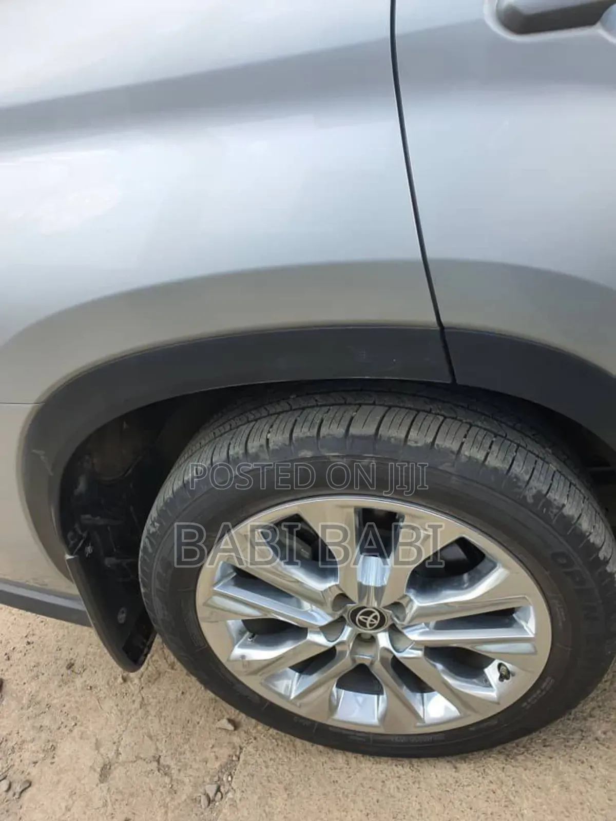 Toyota Highlander Hybrid 2024 Silver