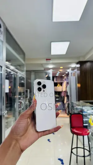 Photo - Apple iPhone 13 Pro 256 GB White