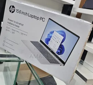 New Laptop HP Stream Notebook 8GB Intel Core I3 HDD 256GB