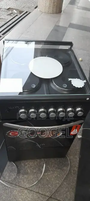 Lux 60×60 Oven Freestanding