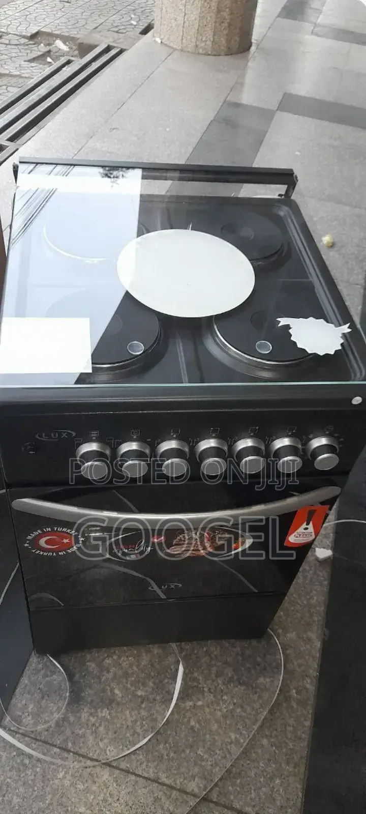 Lux 60×60 Oven Freestanding