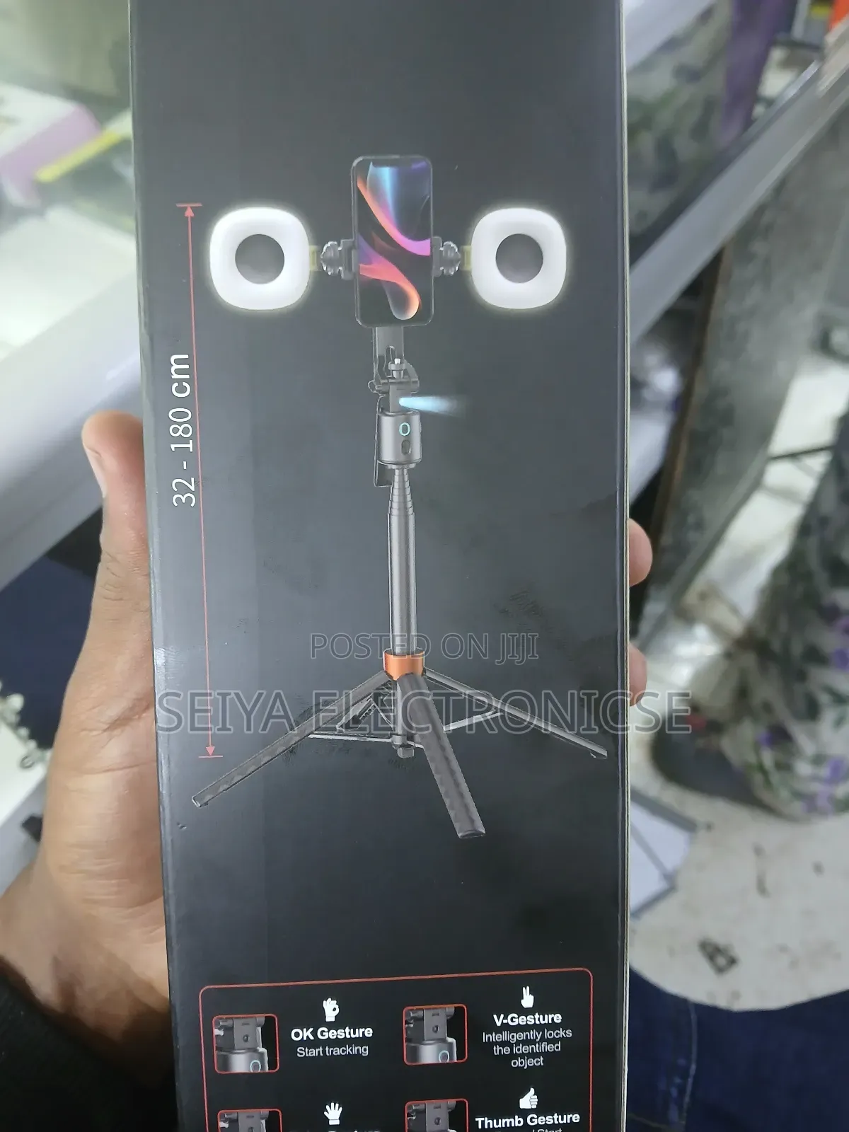 Q13 Smart Face Tracking Tripod