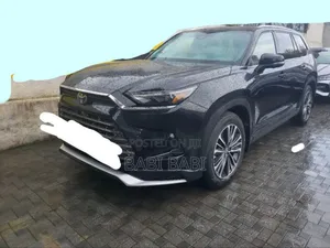 Photo - Toyota Grand Highlander Hybrid 2024 Matt Black