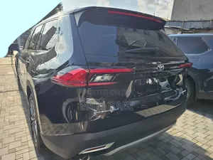 Toyota Grand Highlander Hybrid 2024 Matt Black