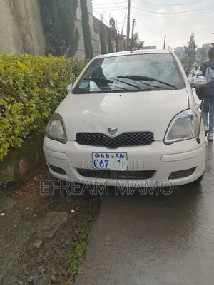Toyota Vitz 2003 White