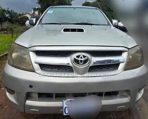 Toyota Hilux 2008 Gold