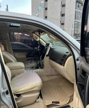 Toyota Land Cruiser 2019 Silver