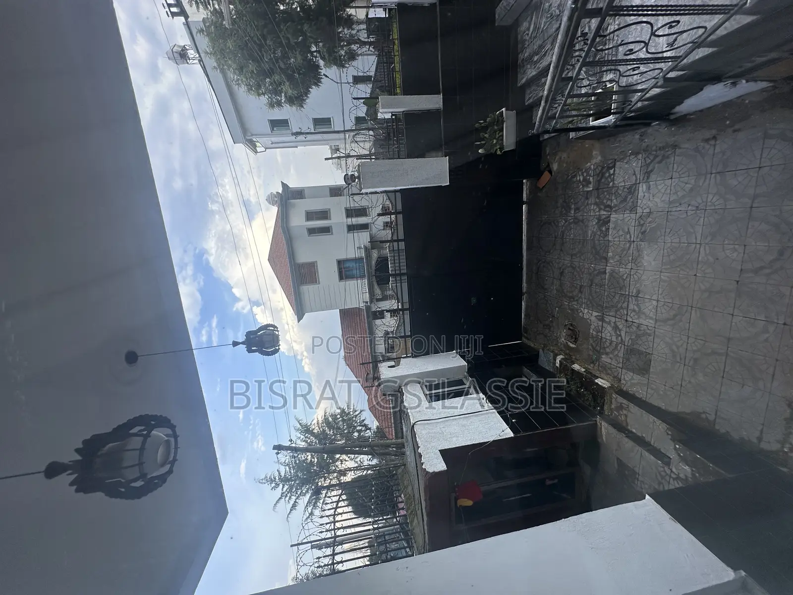 Furnished 8bdrm House in Yeka for rent