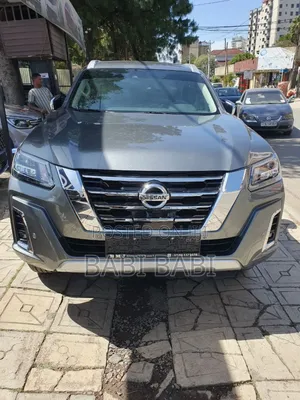 Photo - Nissan X-Trail 2025 Gray