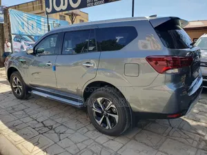 Nissan X-Trail 2025 Gray