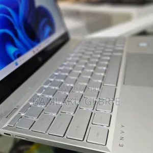 New Laptop HP Envy 13 4GB Intel Core I5 SSD 256GB
