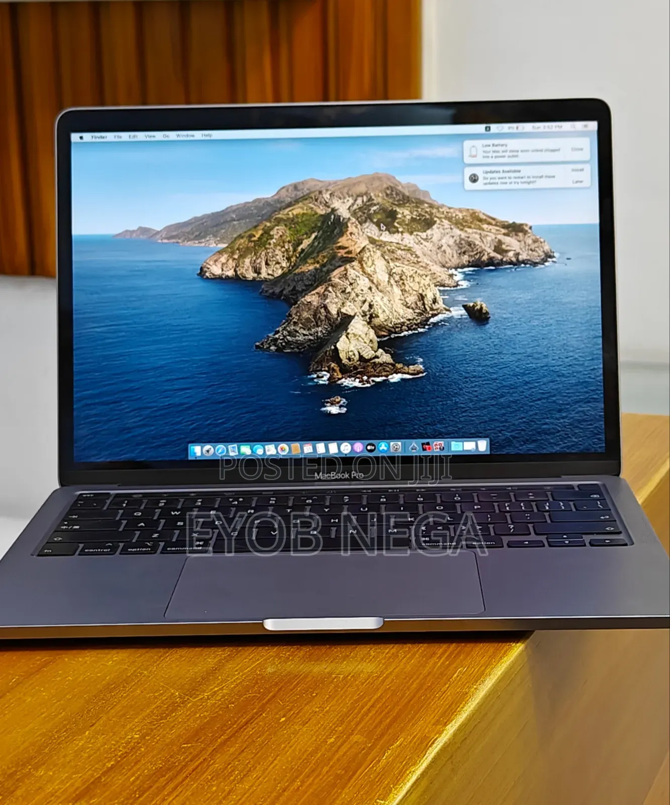 New Laptop Apple MacBook Pro 2020 8GB Intel Core I5 SSD 256GB