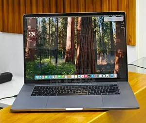 Photo - New Laptop Apple MacBook Pro 2019 64GB Intel Core I9 SSD 512GB