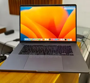New Laptop Apple MacBook Pro 2019 16GB Intel Core I7 SSD 512GB