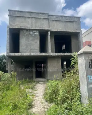 5bdrm House In Ccd Real State, Oromia-finfinne For Sale