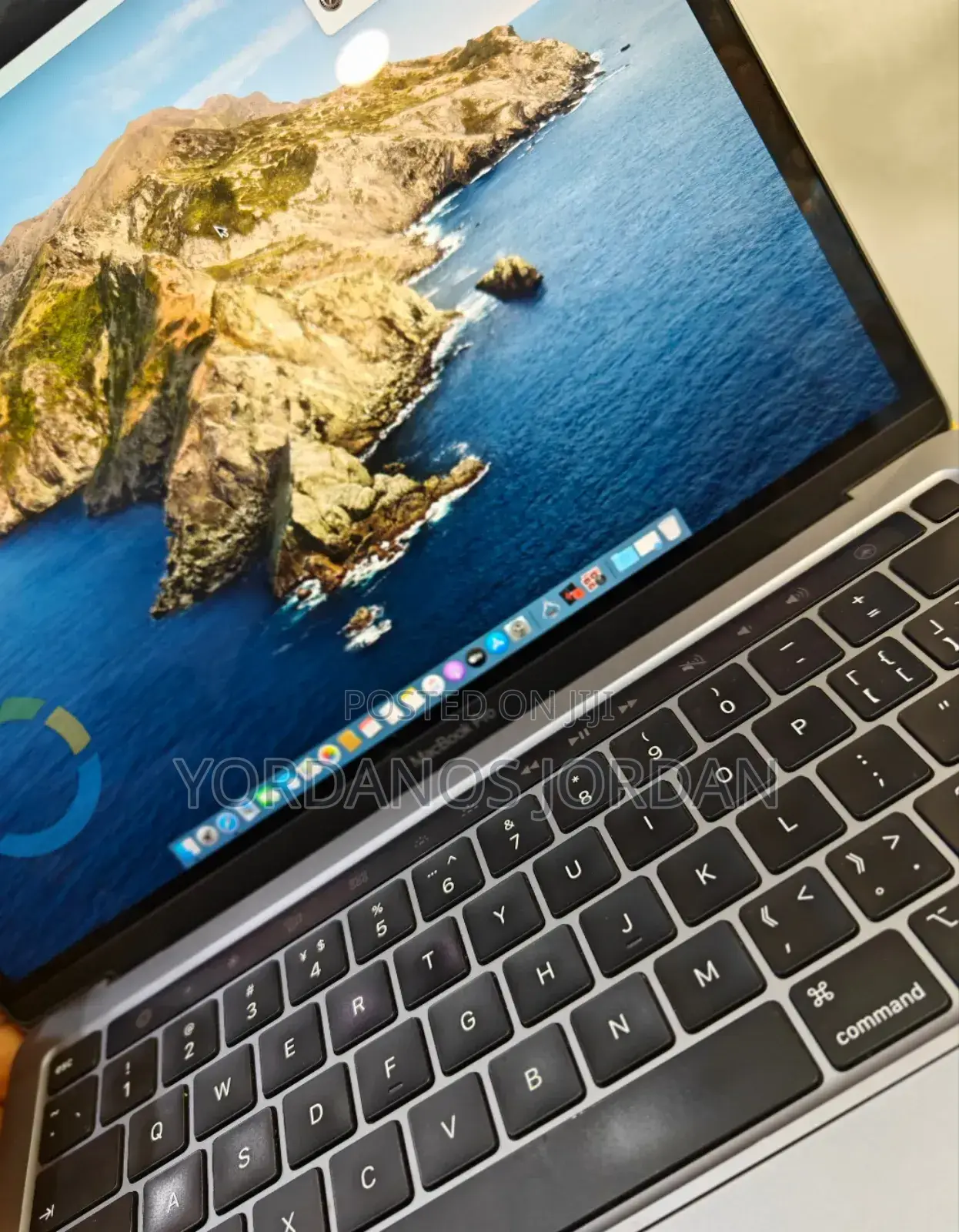 New Laptop Apple MacBook Pro 2020 8GB Intel Core I5 SSD 256GB