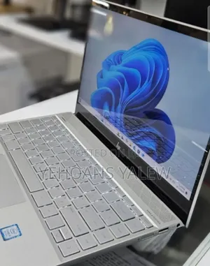 New Laptop HP Envy 13 4GB Intel Core I5 SSD 256GB