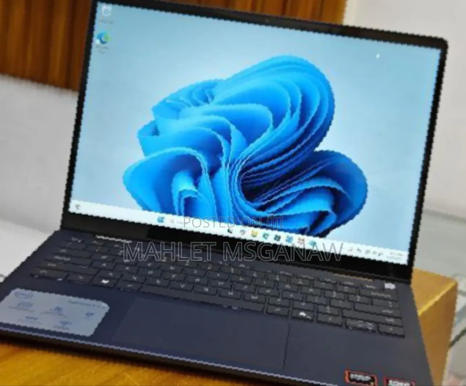 New Laptop Dell Inspiron 14 16GB AMD Ryzen 7 SSD 1T